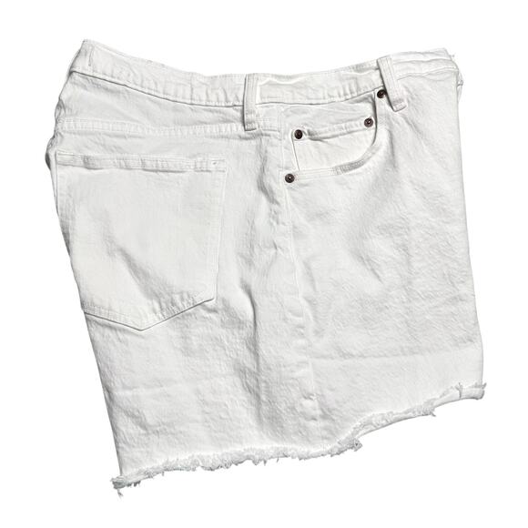 Abercrombie & Fitch White Jean Shorts - Picture 12 of 16